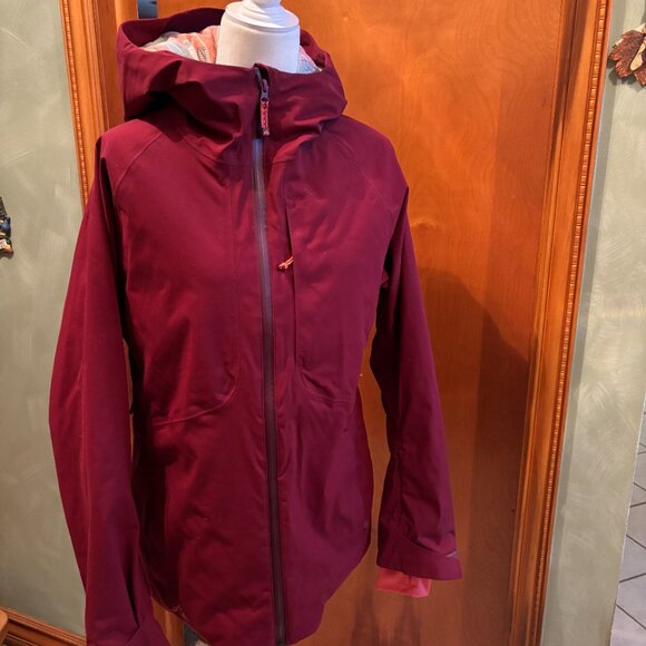 Strafe Water Resistant Hooded Ski Jacket Woman's - Picture 4 of 15